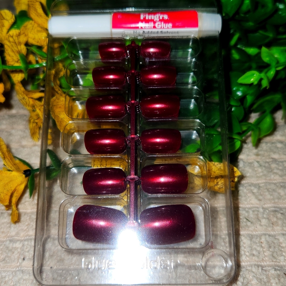 NAIL KIT